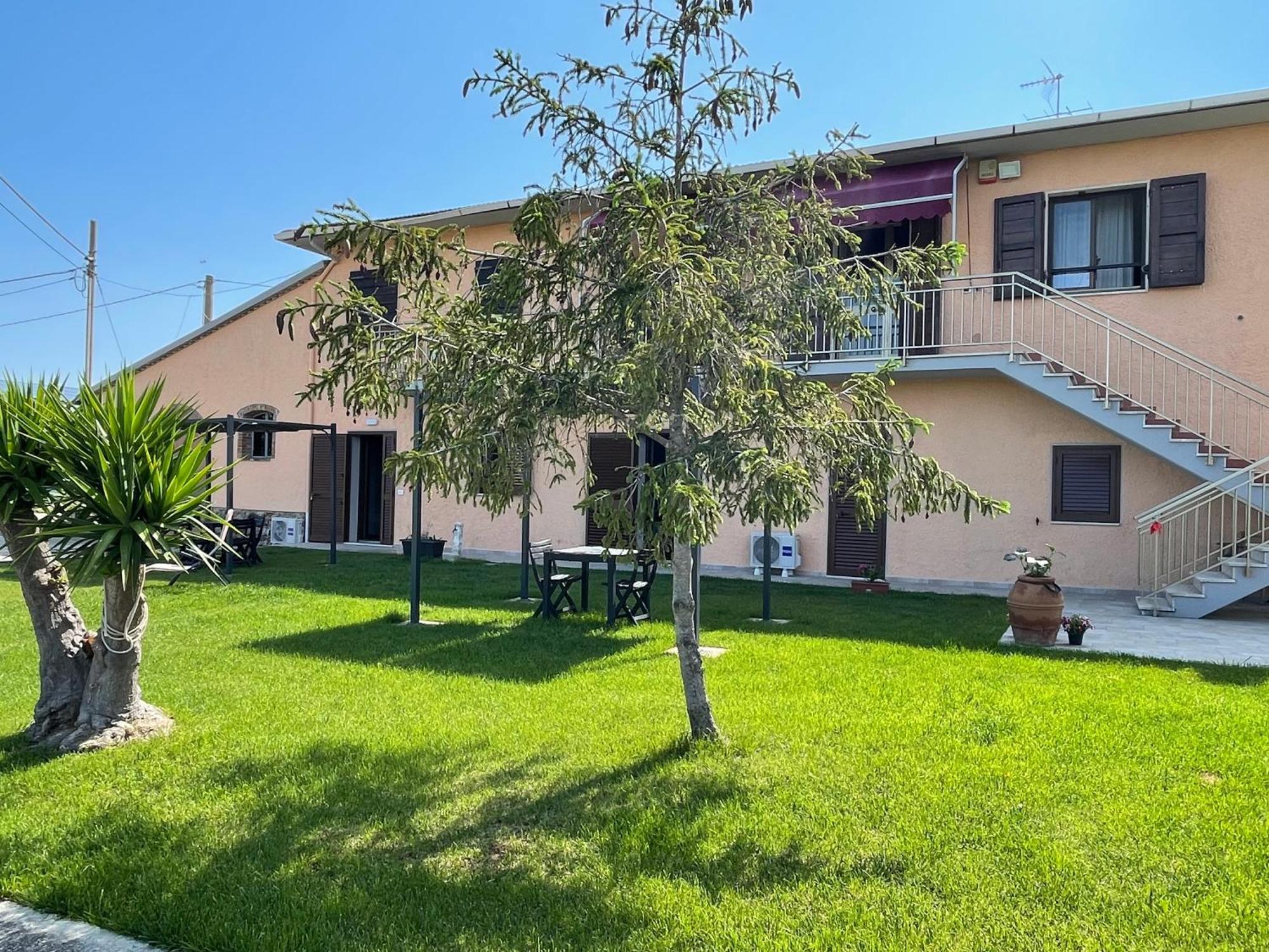 Agriturismo Da Michele E Carmela Di Voli Patrizia Доноратико Экстерьер фото