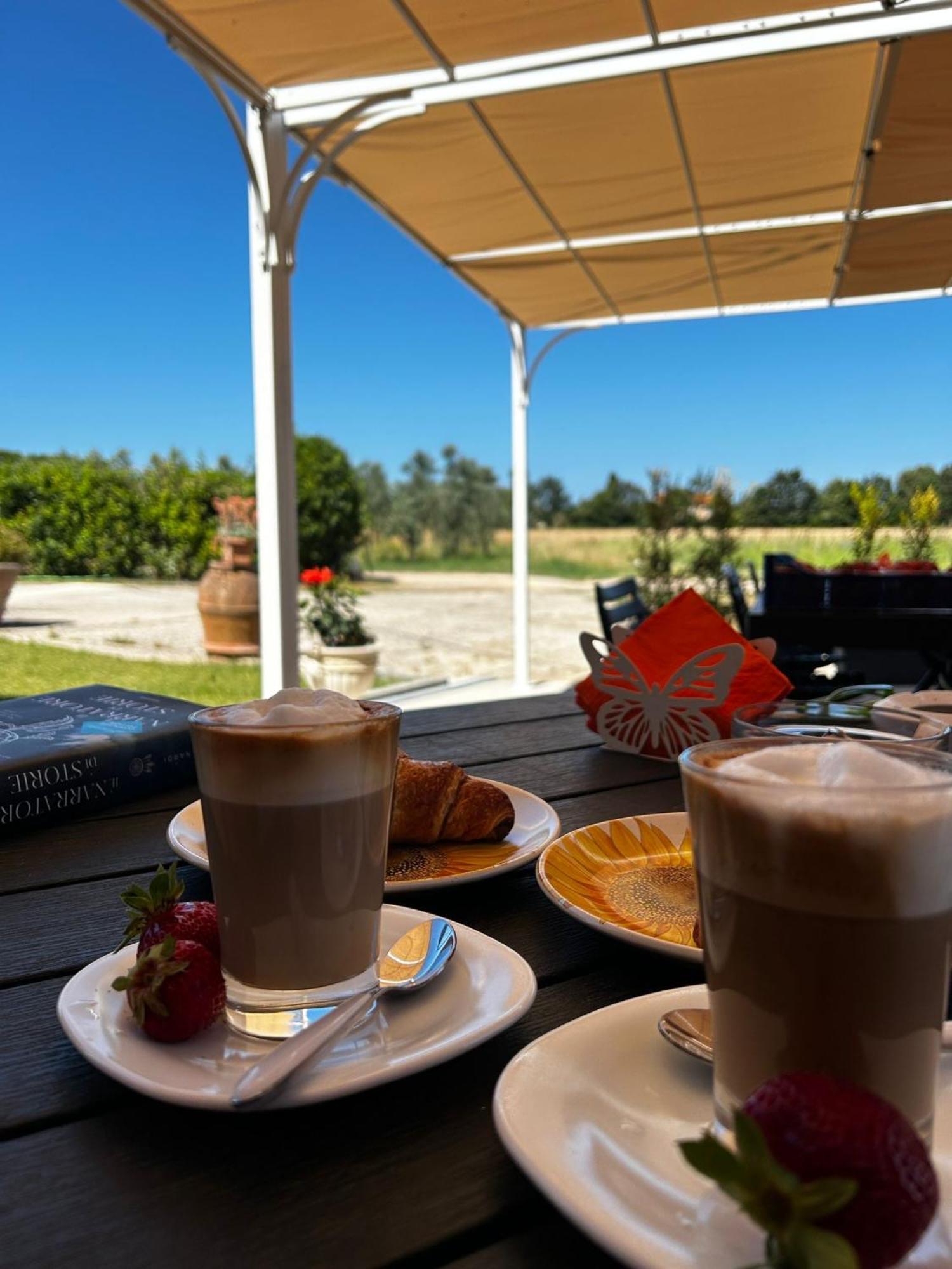 Agriturismo Da Michele E Carmela Di Voli Patrizia Доноратико Экстерьер фото